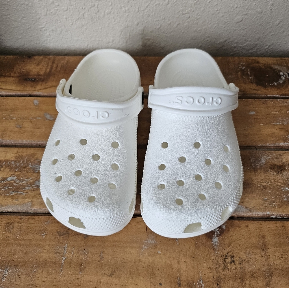 White CROCS Womens Size 4 Men's size 2 Never Worn